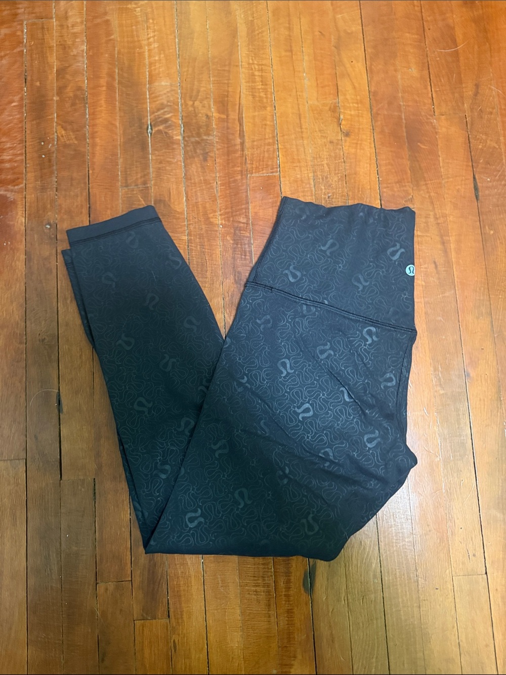 Lululemon Align 25” - Size 8 - Patterned Black